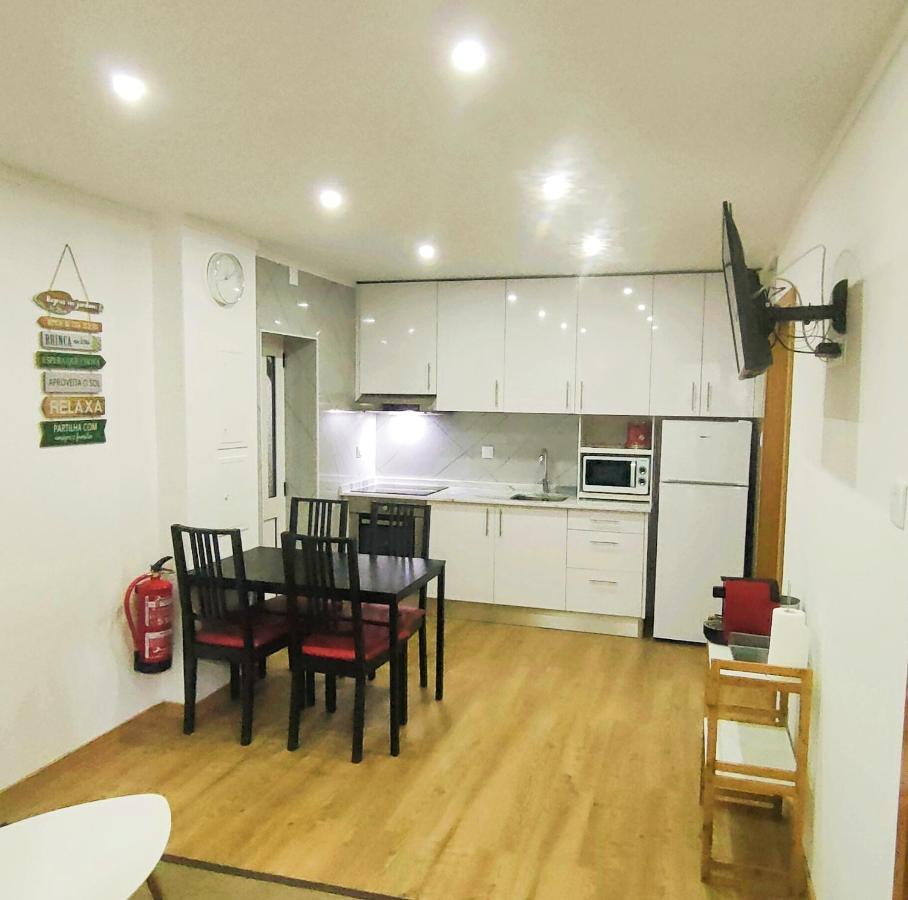 Herama Garden Guesthouse บีลาโนวาเดกายา ภายนอก รูปภาพ